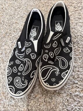 Vans Black & White Paisley Slip-On Sneakers